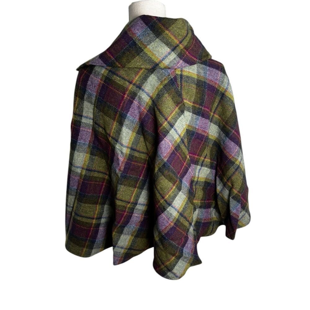 Mucros Weavers Irish Tweed Poncho for Women Made in Ireland 100% Irish Wool - Picture 3 of 5
